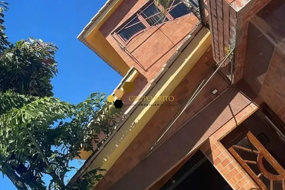 Casa / Sobrado 4 Quartos Candeias à Venda - Foto 1